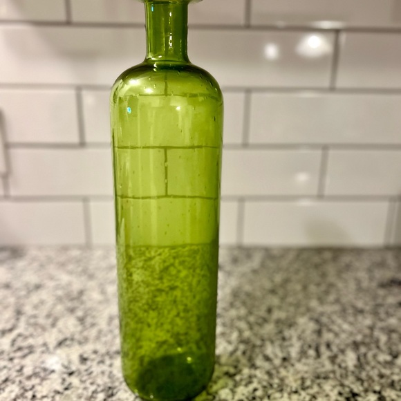 Hand Blown Green Glass Vase 16" Tall 4” Wide Avocado or Olive Green Handmade Art - Picture 4 of 9